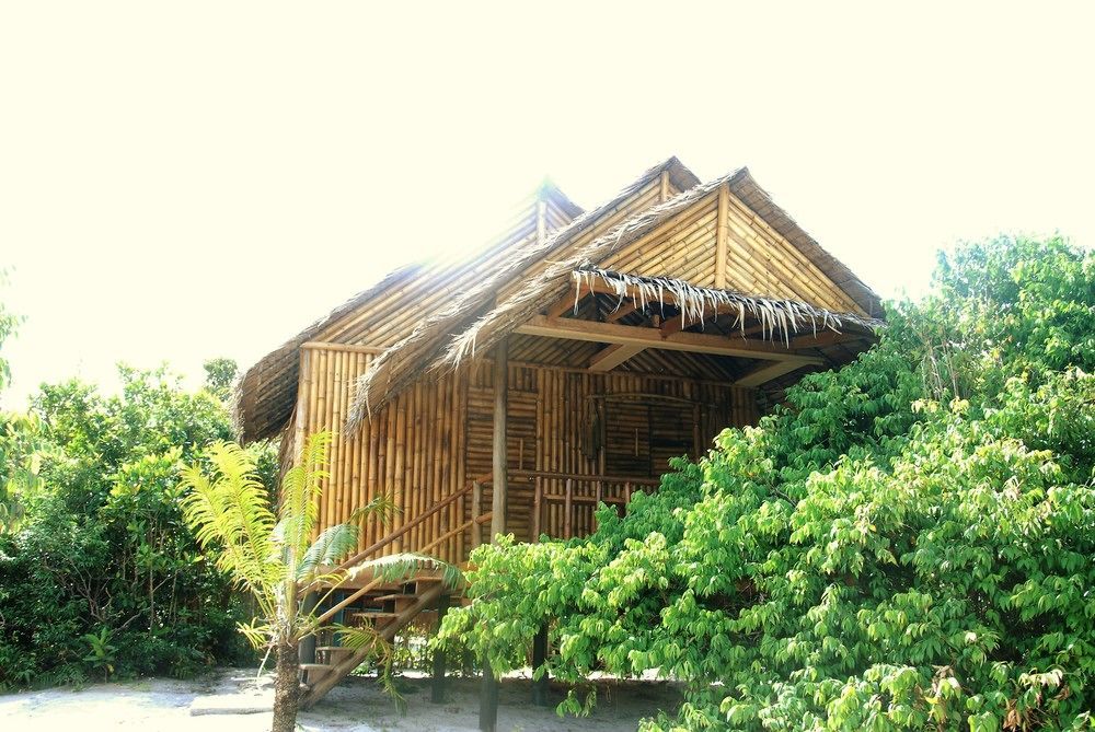 ทรี บาร์ โฮสเทล เกาะรงสำลน ภายนอก รูปภาพ